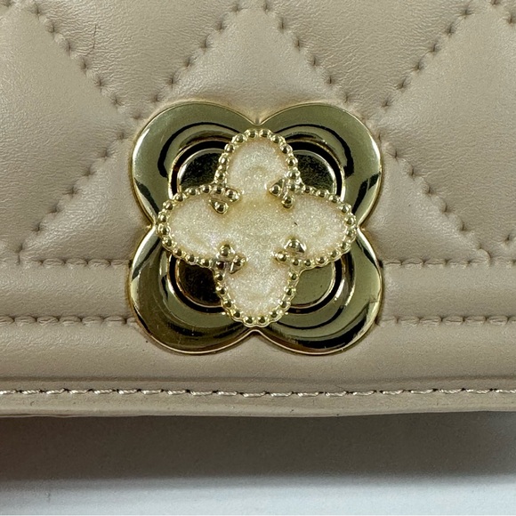 🤎SUPER SALE QUILTED CLOVER CROSSBODY BAG - Picture 4 of 11